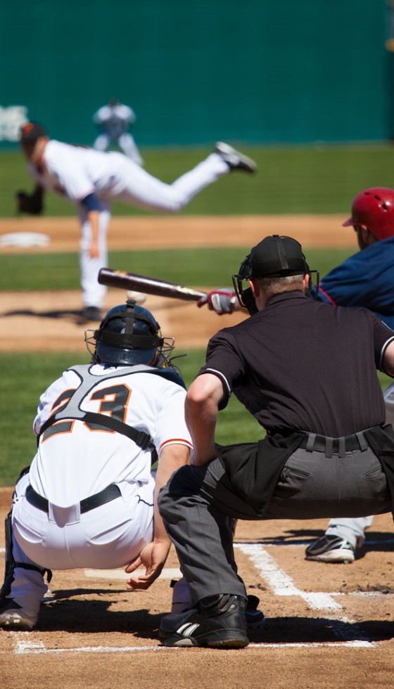 Seattle Mariners Extend Outfielder Victor Robles's Contract